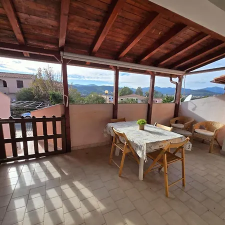 Trilocale Con Terrazza A A 20 Min A Piedi * Tanaunella